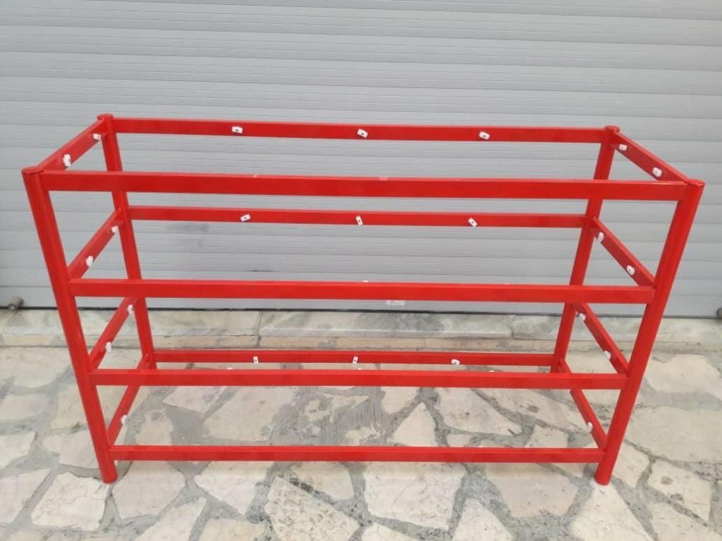 استایل‌های محبوب در ویترین‌های فروشگاهی فلزی - رگال محمدی