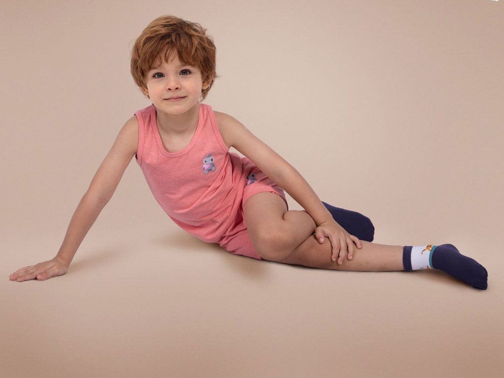 جنس و رنگ مانکن پا بچگانه - رگال محمدی